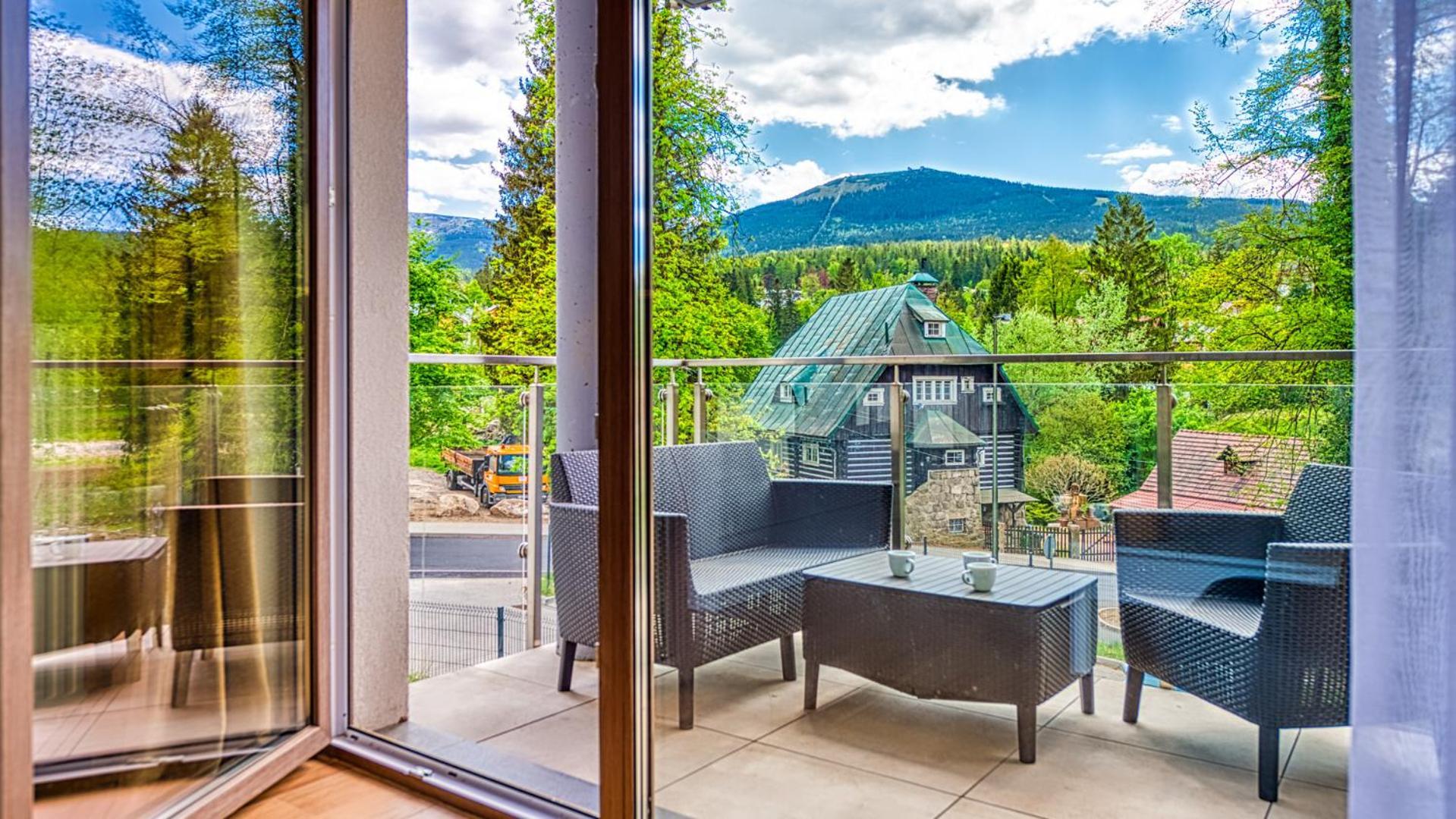 Apartamenty Z Basenem I Saunami Stone Hill Resort II Vip Centrum By Royal Aparts Szklarska Poręba Exteriör bild